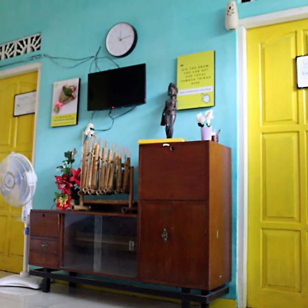 Rumah Teman Backpacker Semarang Exterior photo